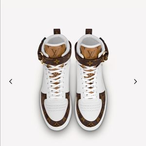 Boom box Speaker Boots Louis Vuitton